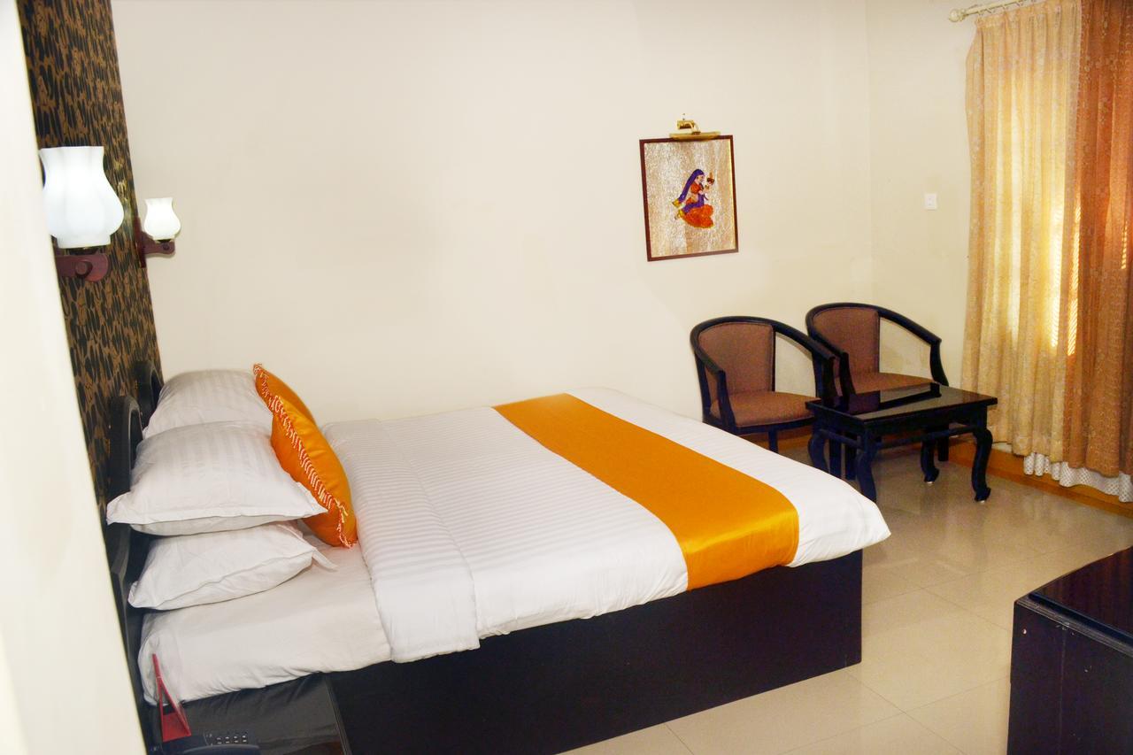 Capital O 46475 Gd International Redfort Hotel Nilambūr Eksteriør billede