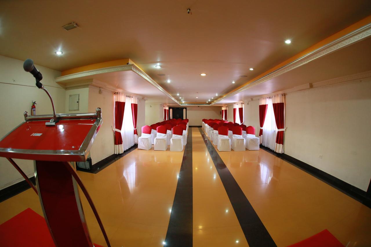 Capital O 46475 Gd International Redfort Hotel Nilambūr Eksteriør billede