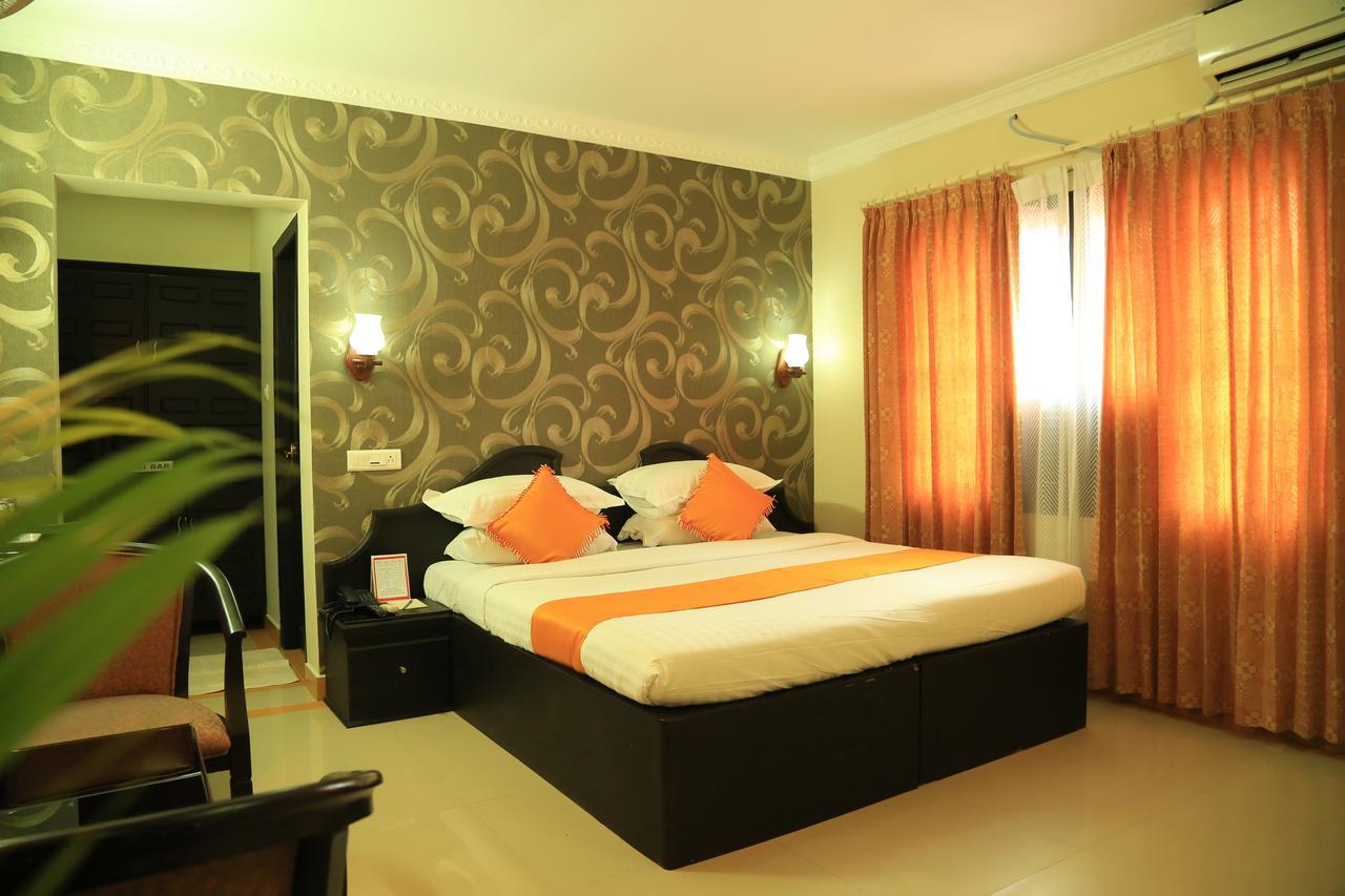 Capital O 46475 Gd International Redfort Hotel Nilambūr Eksteriør billede