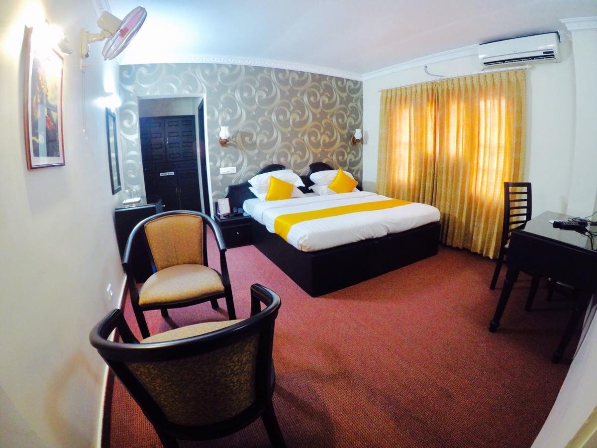 Capital O 46475 Gd International Redfort Hotel Nilambūr Eksteriør billede
