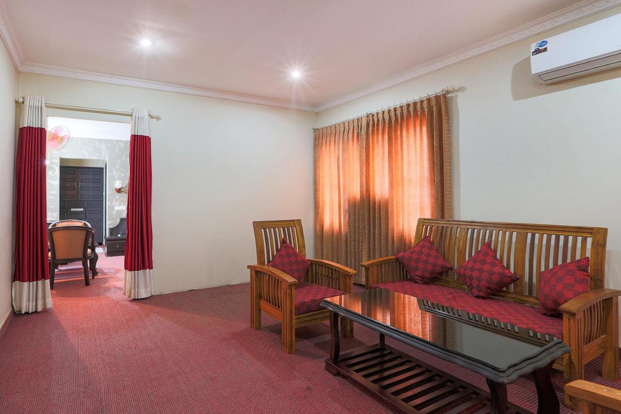 Capital O 46475 Gd International Redfort Hotel Nilambūr Eksteriør billede