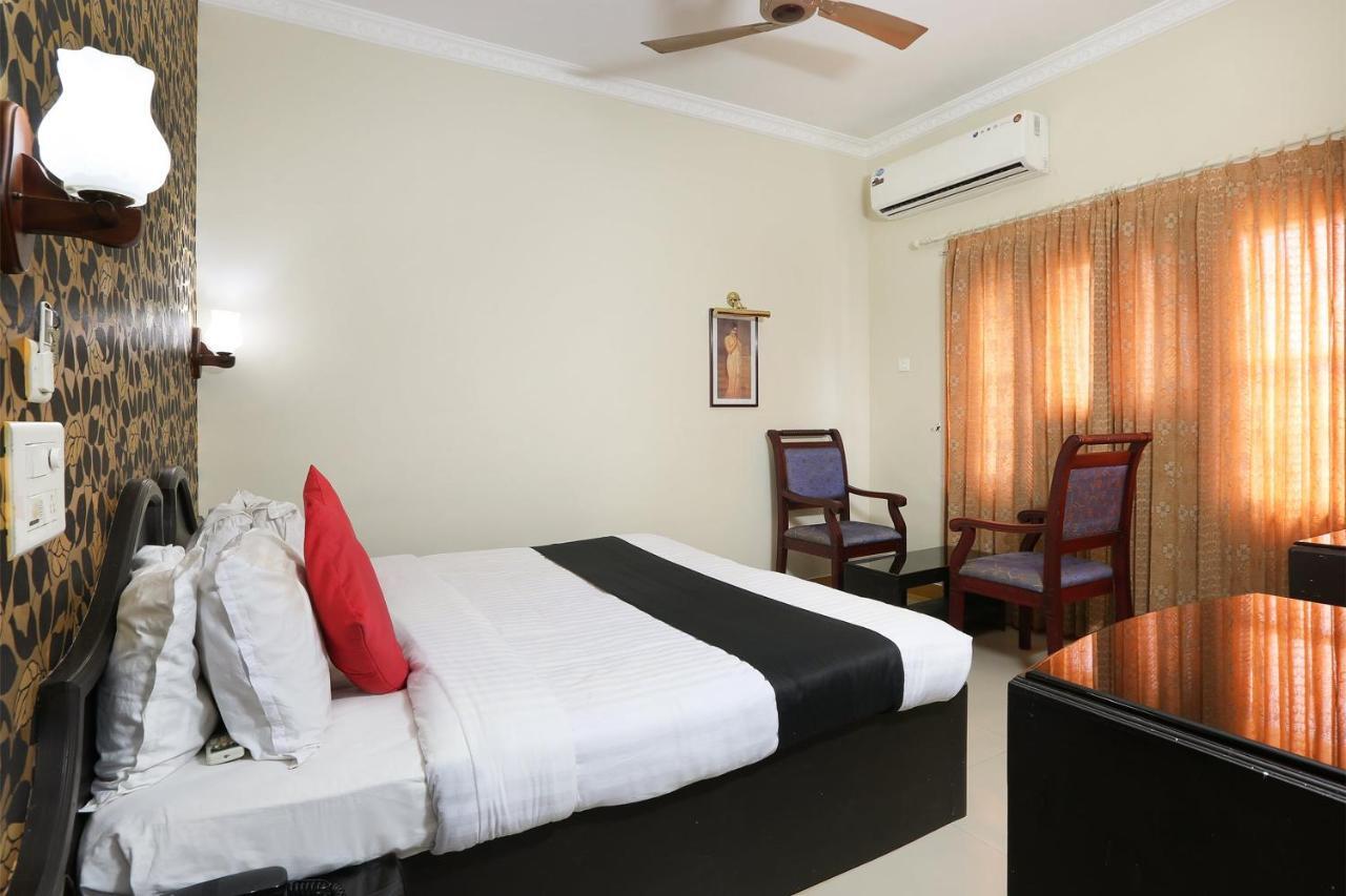 Capital O 46475 Gd International Redfort Hotel Nilambūr Eksteriør billede